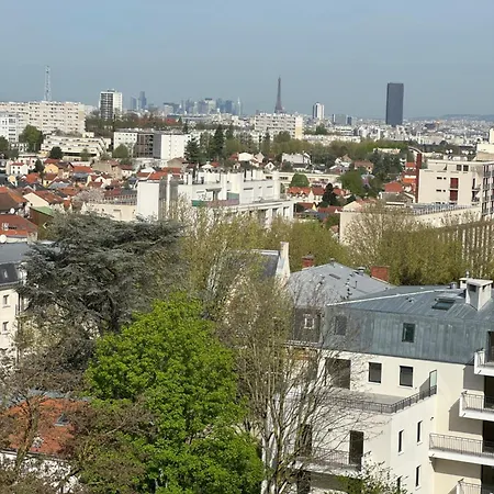 Joli Avec Vue Sur La Tour Eiffel *